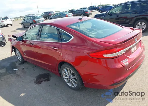2017 Ford Fusion Energi Titanium from USA, damaged, VIN 3FA6P0SU7HR209422